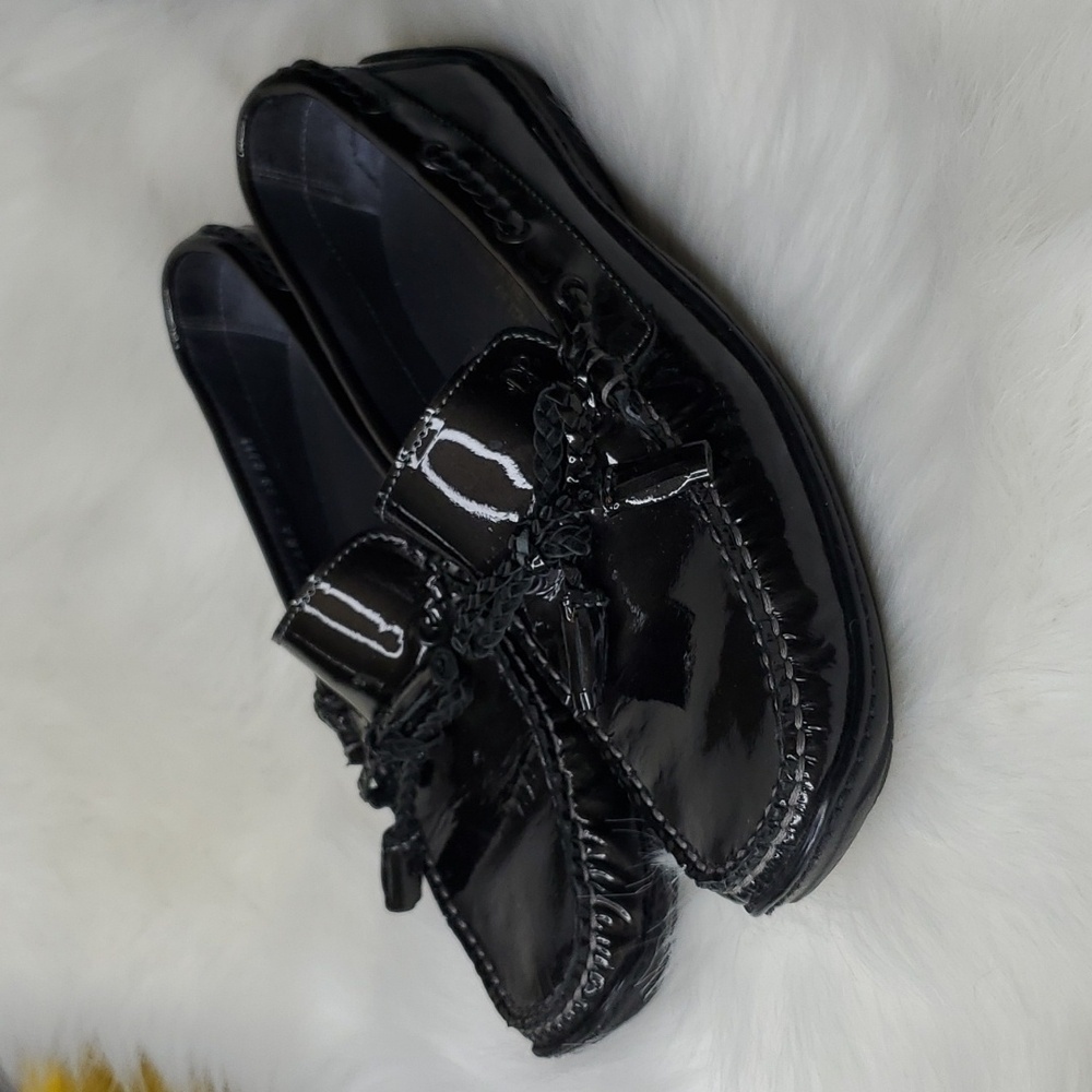 Donald J. Pliner Ezara Loafer